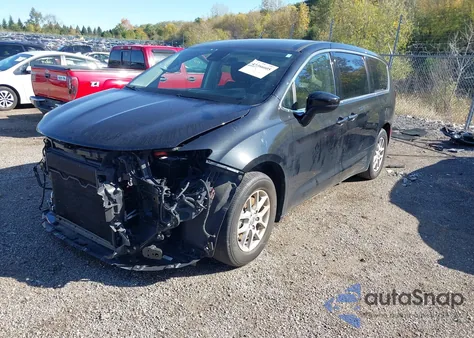 2023 Chrysler Voyager Lx z USA, uszkodzony, nr VIN 2C4RC1CG3PR531836